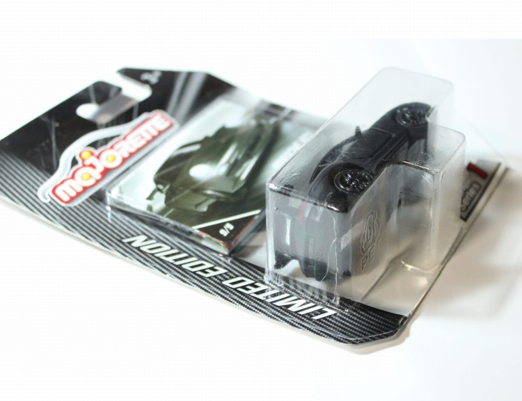 Majorette Limited Edition 1 - Porsche GT3 (uszkodzony blister)