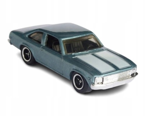 Matchbox - 1979 Chevy Nova (Luz)