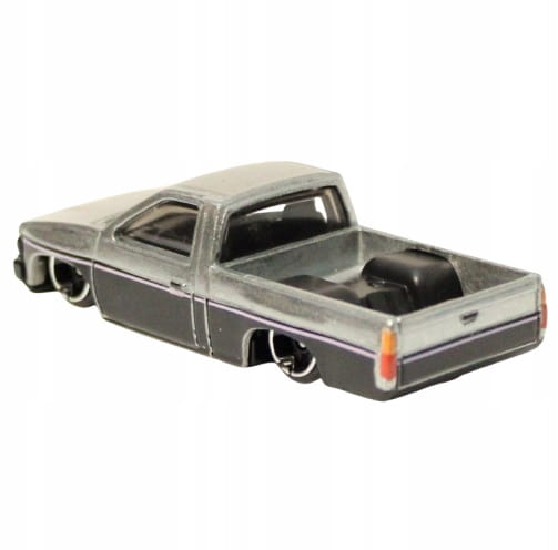 HOT WHEELS ZAMAC - Custom 1993 Nissan Hardbody (D21) (Luz)