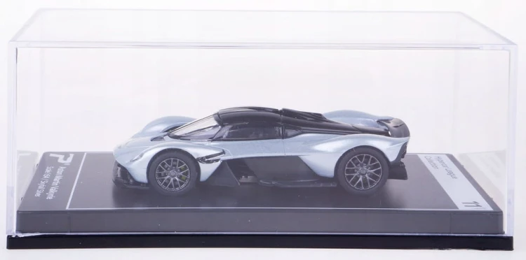 PosterCars - Aston Martin Valkyrie (1:64) Skyfall Silver 2