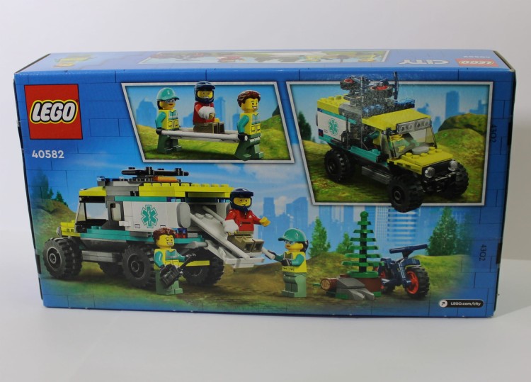 LEGO City 40582 - Terenowa karetka z napędem 4x4