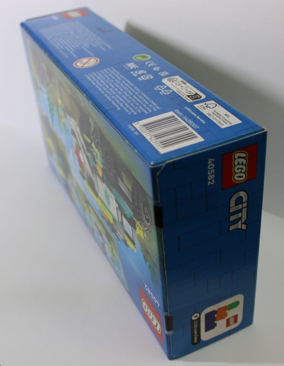 LEGO City 40582 - Terenowa karetka z napędem 4x4