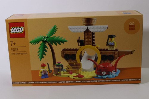 LEGO Limited Edition 40589 - Plac zabaw ze statkiem pirackim
